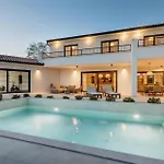 Casa de Férias Luxurious In