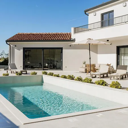 Luxurious In