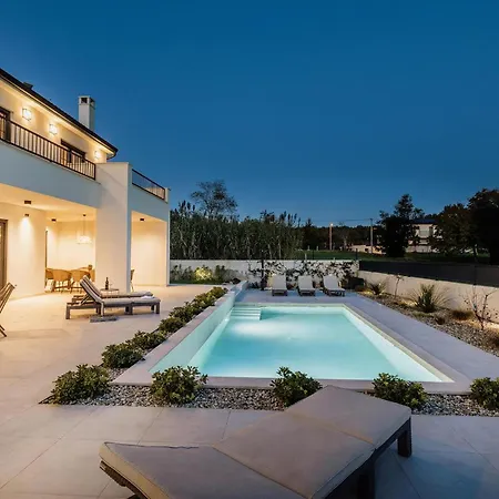 Luxurious In